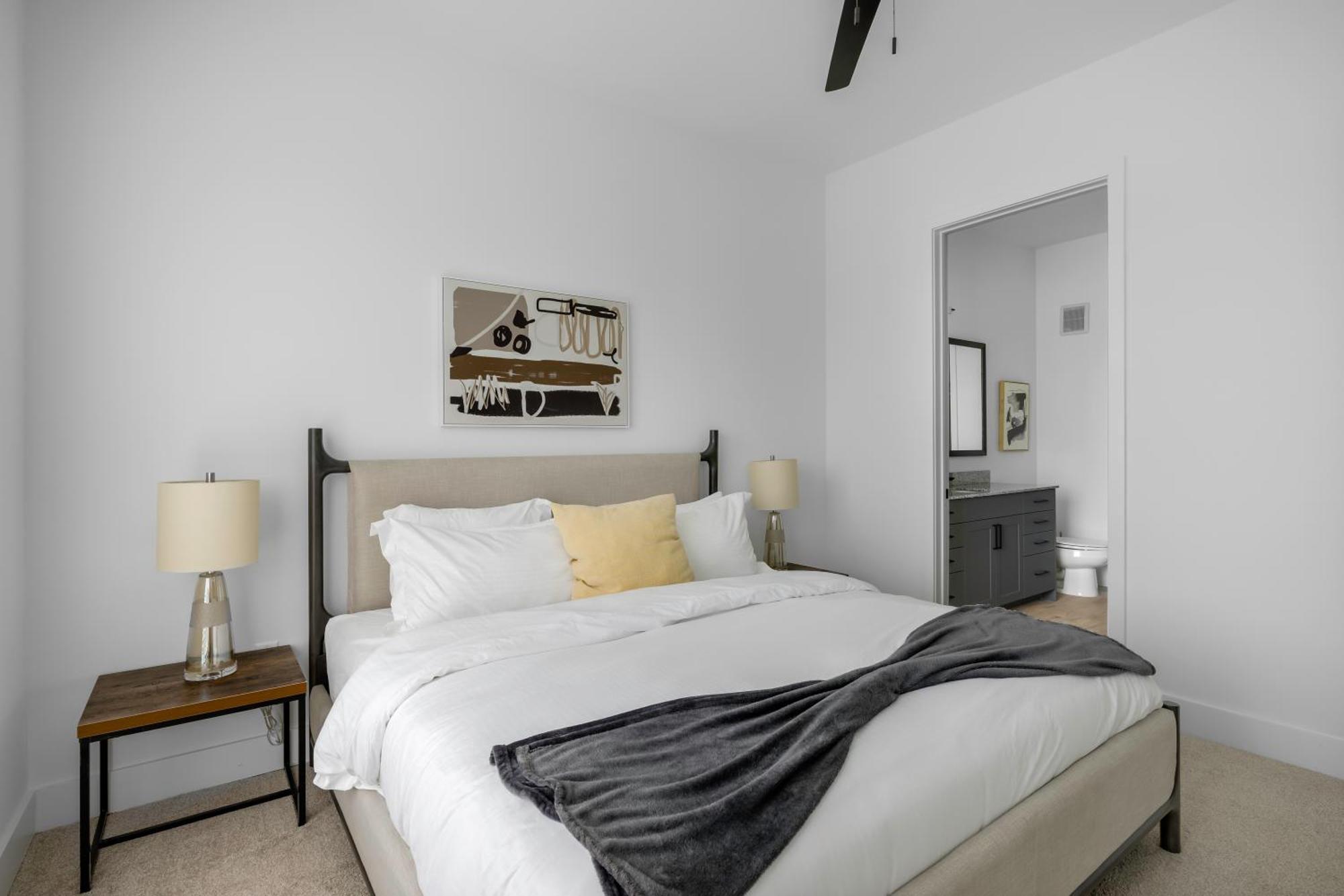 Railyard Apartments By Barsala Ντέντον Δωμάτιο φωτογραφία